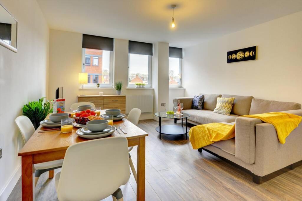 Modern & Stylish 2Br Apartment - Queens House Coventry Eksteriør bilde