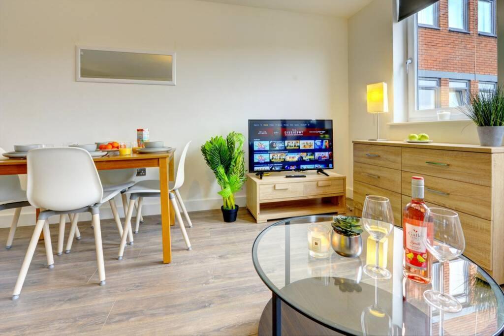 Modern & Stylish 2Br Apartment - Queens House Coventry Eksteriør bilde